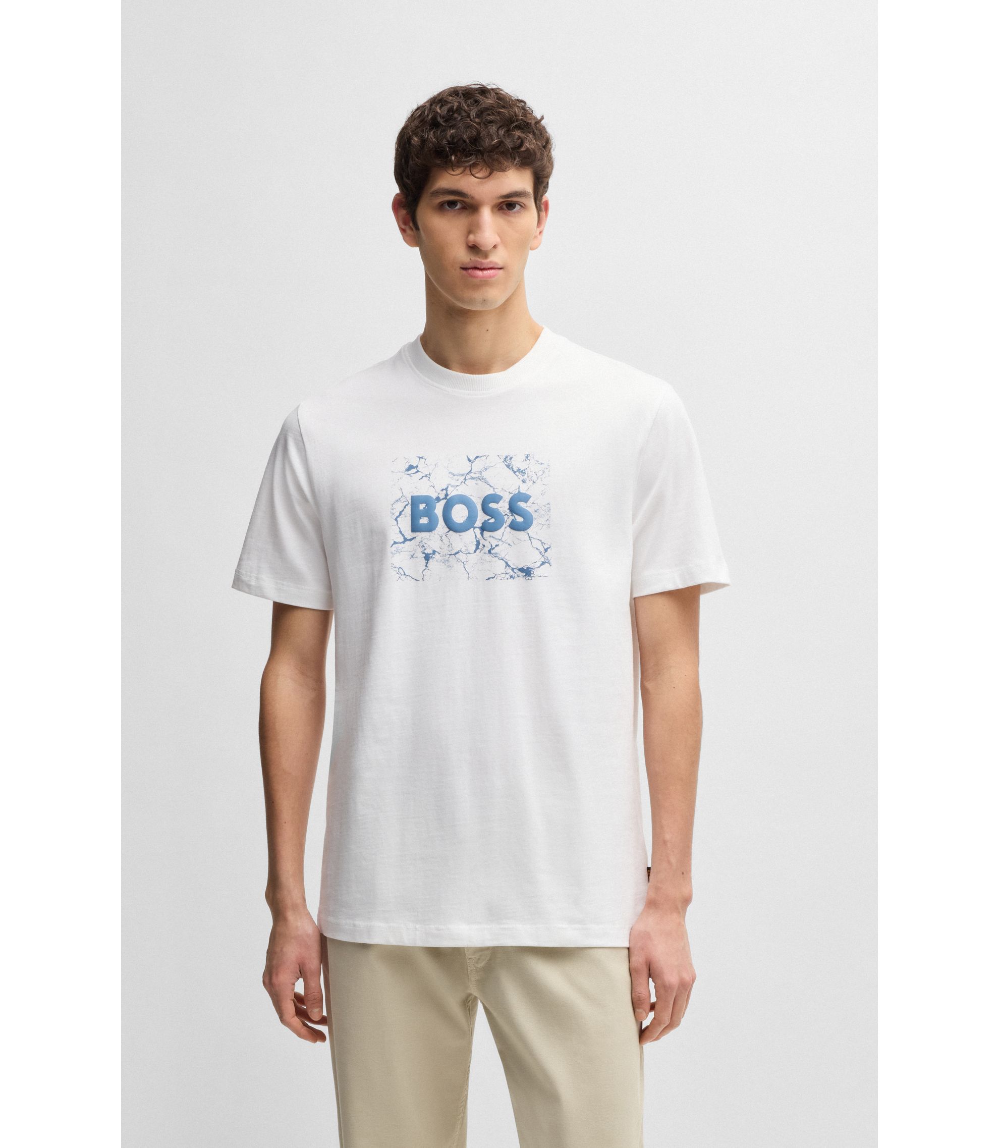 Tシャツ・カットソー BOSS Men T-shirt Blue 50539186 474 BOSS - Cotton-jersey T-shirt with logo artwork - White