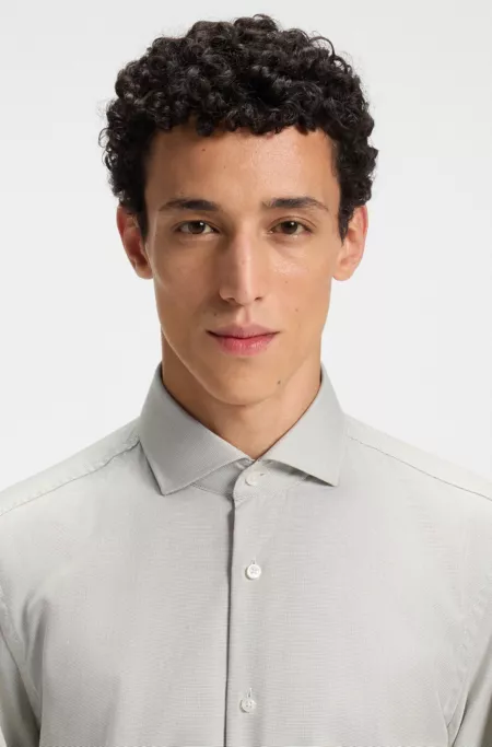 Slim-fit shirt in a structured cotton blend