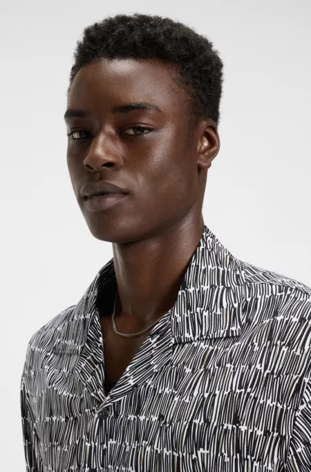 Oversize-fit shirt with abstract print
