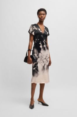 V-neck dress with degrad&eacute; floral print, Patterned