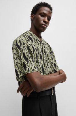Camisa oversize fit en popel&iacute;n con estampado de serpiente, Cal