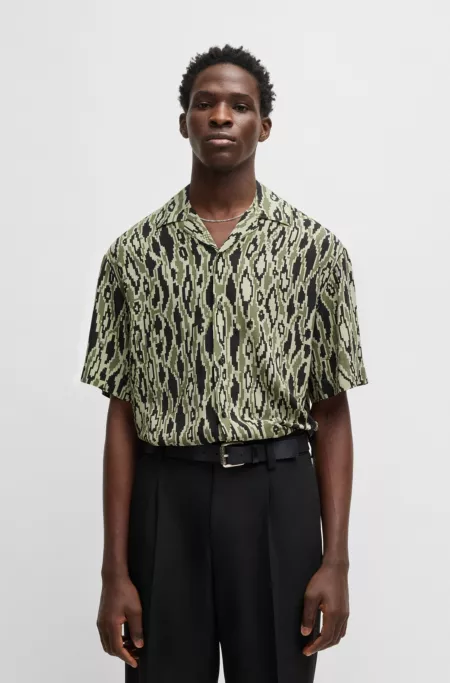 Oversize-fit shirt in python-print poplin