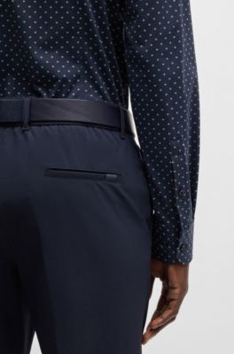 Camisa slim fit de tejido el&aacute;stico t&eacute;cnico con estampado geom&eacute;trico, Azul oscuro