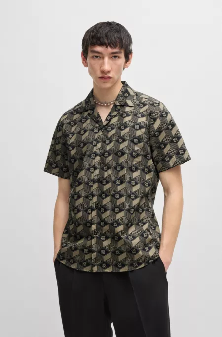 Relaxed-fit shirt in cotton with geometric-logo print