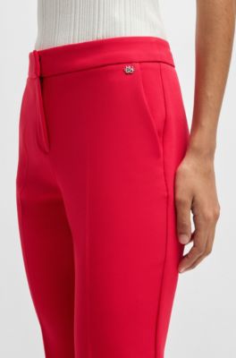 Pantalon Slim en tissu stretch avec rivet logot&eacute;, Rouge