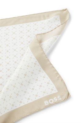 Pochette de costume imprim&eacute;e avec bordure logot&eacute;e, Blanc