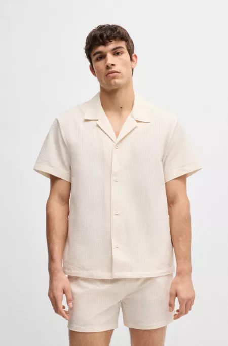 Regular-fit shirt in soft seersucker