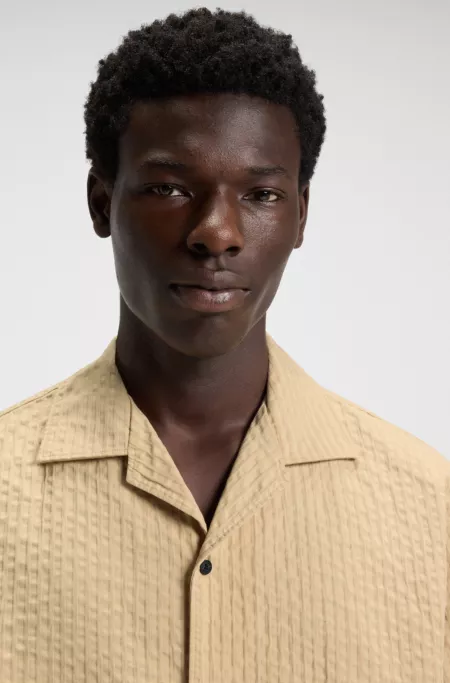 Oversize-fit shirt in cotton seersucker