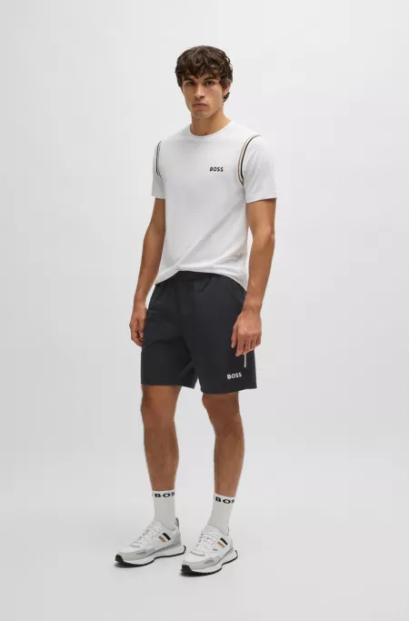Active tennis shorts with four-way stretch
