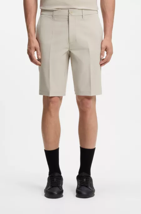 Slim-fit shorts in water-repellent stretch fabric