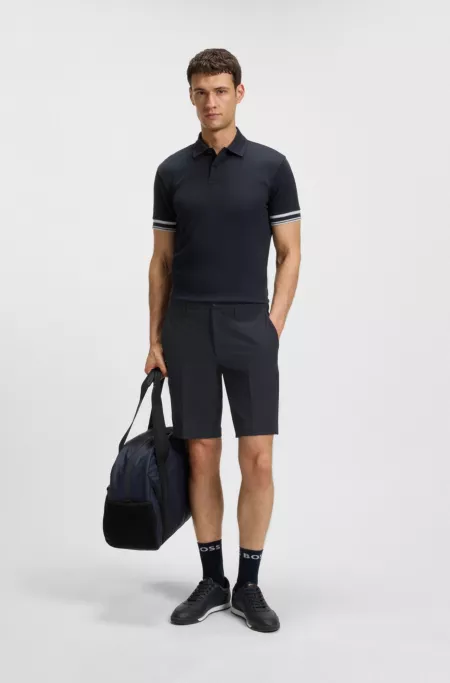 Slim-fit shorts in water-repellent stretch fabric