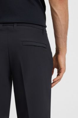 Short Slim en tissu stretch d&eacute;perlant, Bleu fonc&eacute;