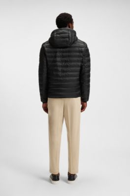 Chaqueta acolchada en tejido repelente al agua con relleno de plum&oacute;n, Negro