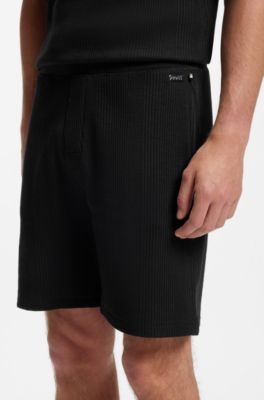 Short en coton m&eacute;lang&eacute; &agrave; la structure gaufr&eacute;e, Noir