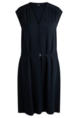 Robe à col V et ceinture intégrée
