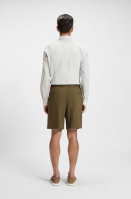 Short habill&eacute; en lin m&eacute;lang&eacute;, Vert sombre