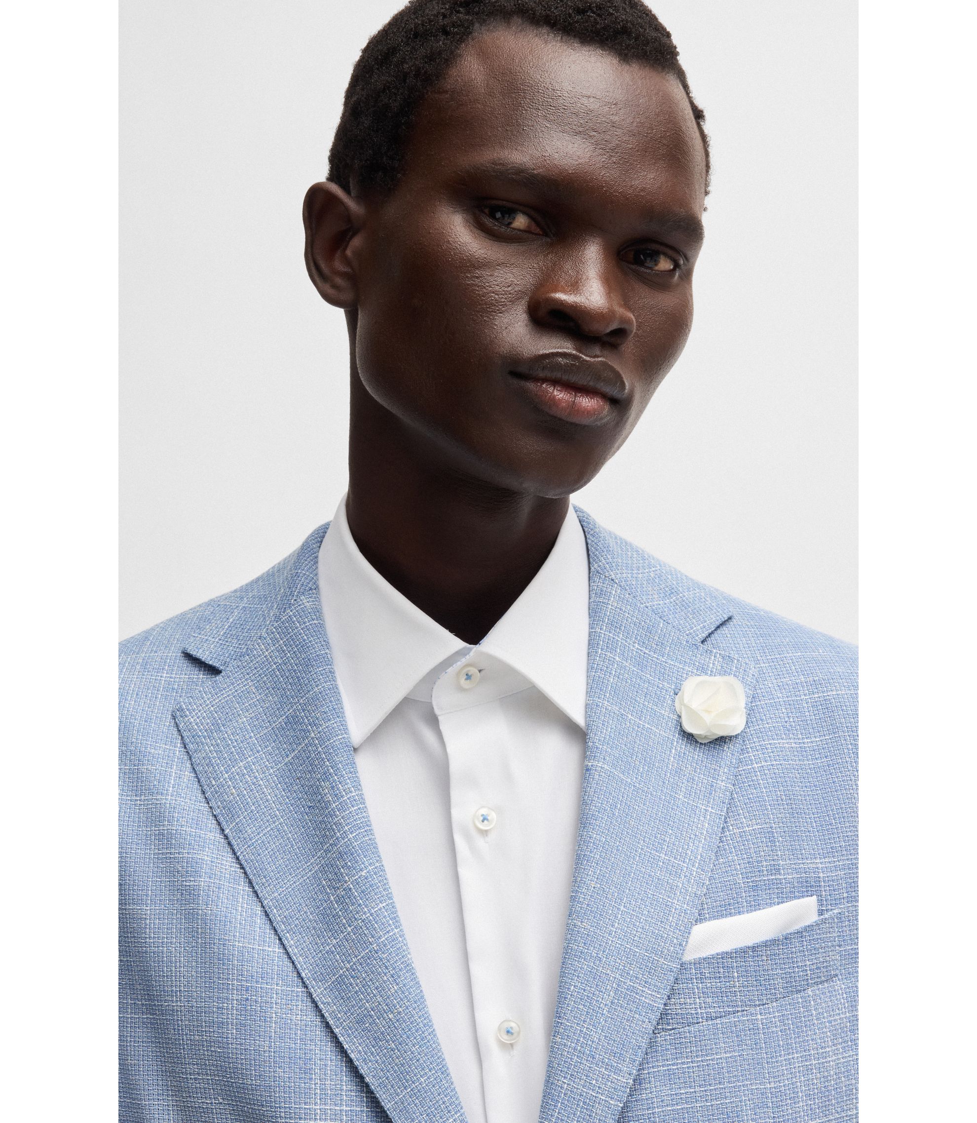 hbna50540742_454_340?wid=1980&