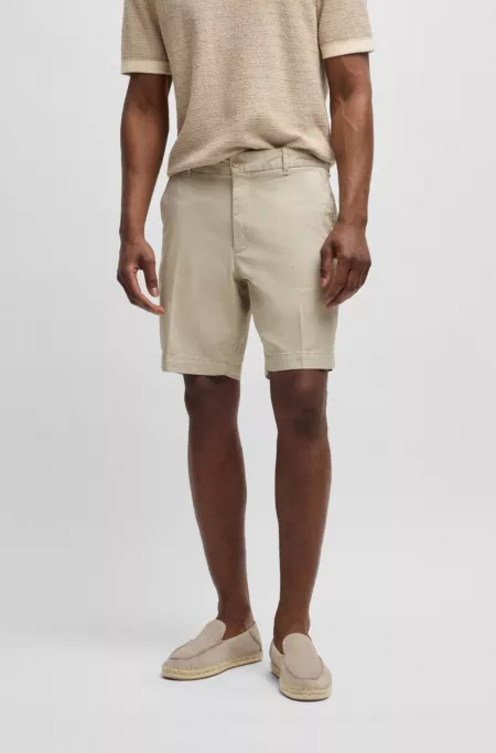 Slim-fit shorts in micro-patterned stretch cotton