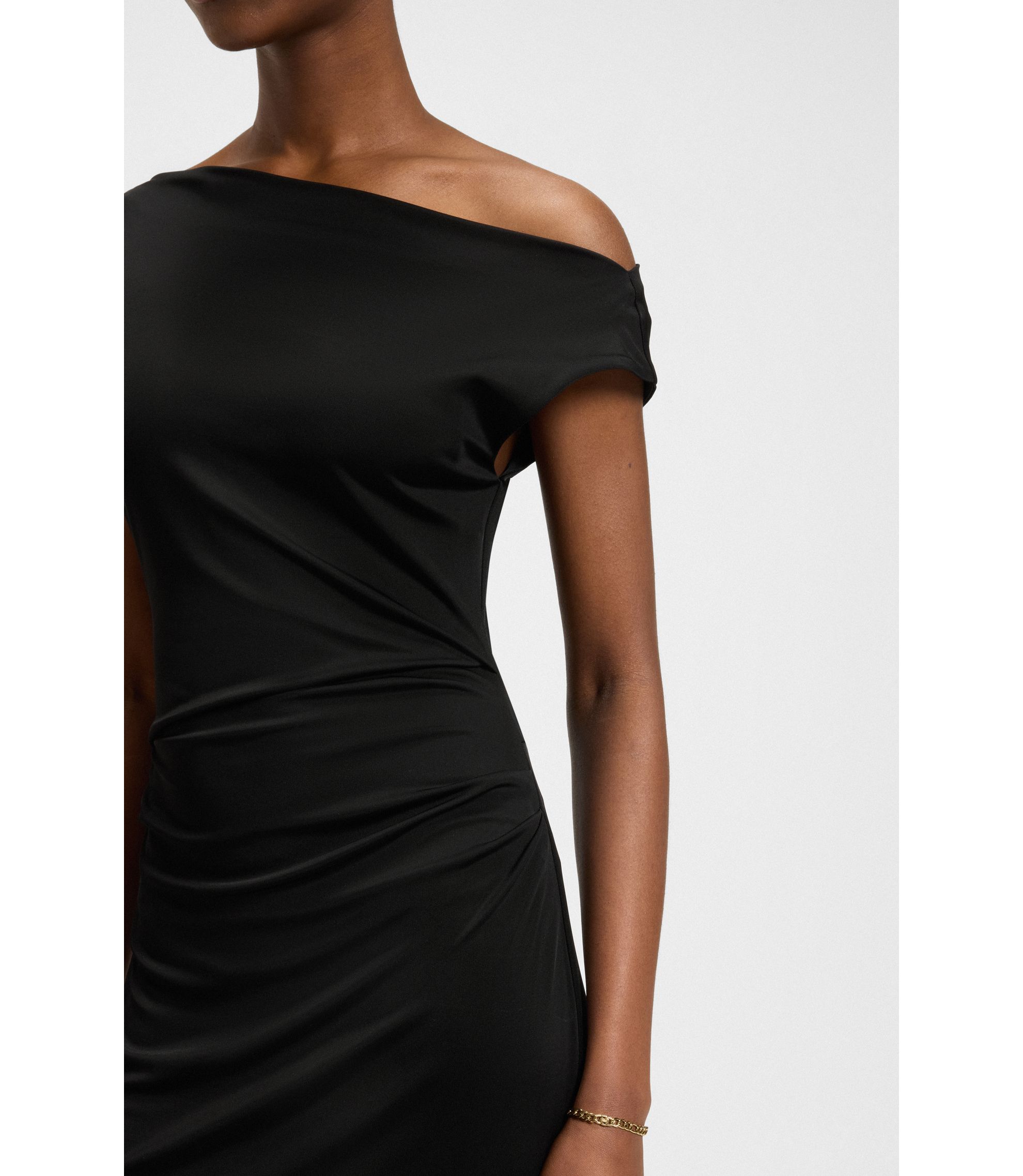 【FETICO】JERSEY OFF SHOULDER DRESS FETICO】 JERSEY OFF SHOULDER DRESS / FETICO × THE CAMBRIDGE