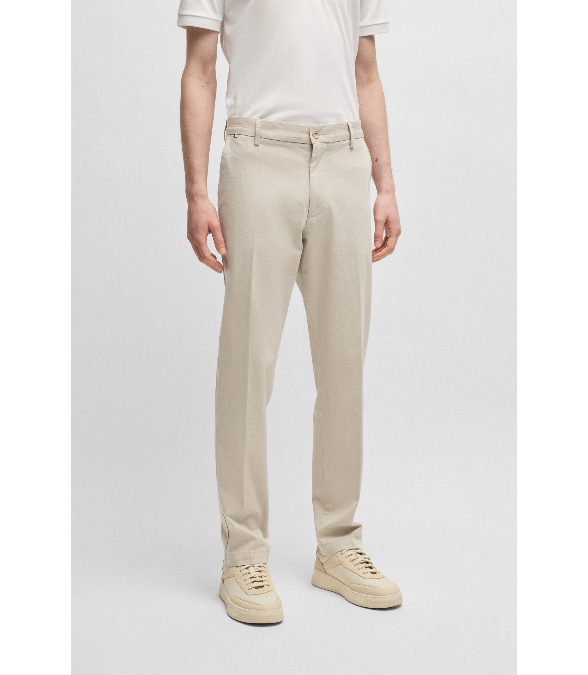 hbna50540906_275_350?wid=1980&