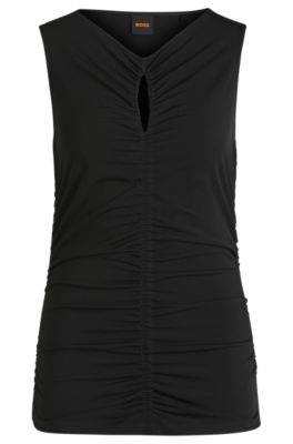 Top de punto con fruncido y detalle de abertura, Negro