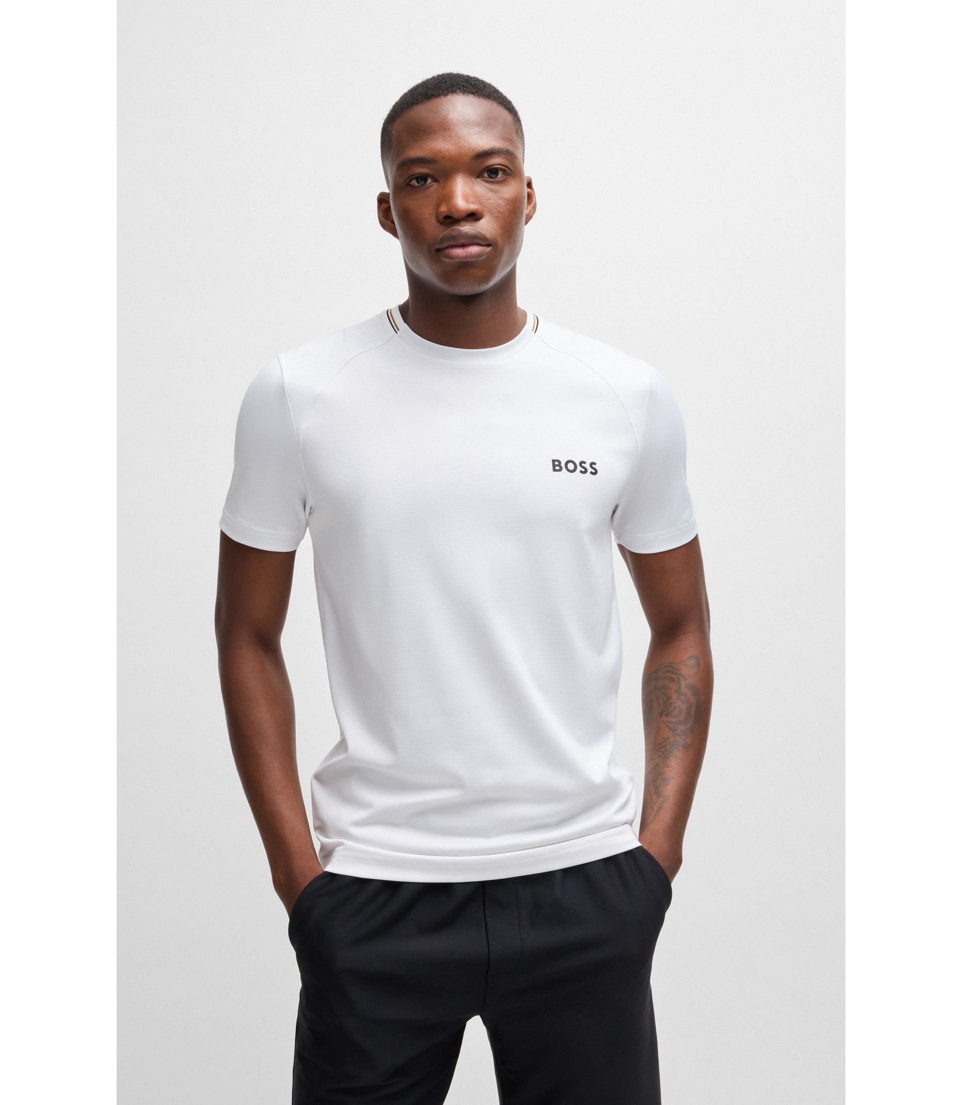 hbna50540934_100_350?wid=1980&