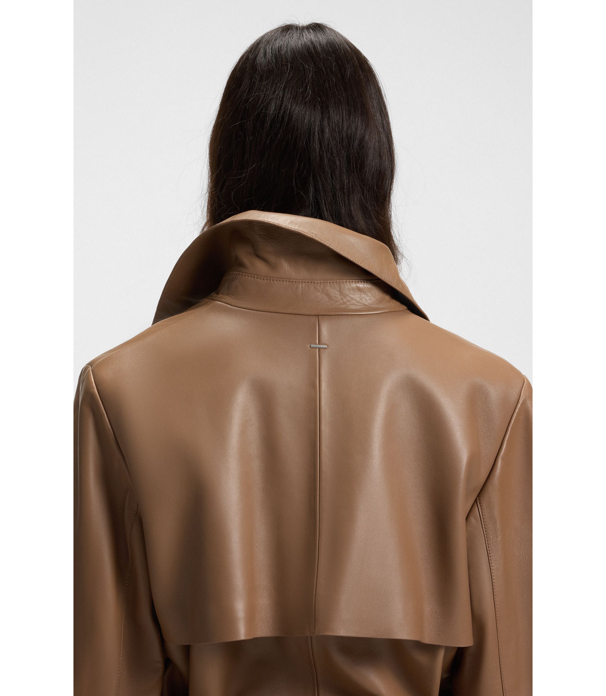 hbna50541289_221_341?wid=1980&