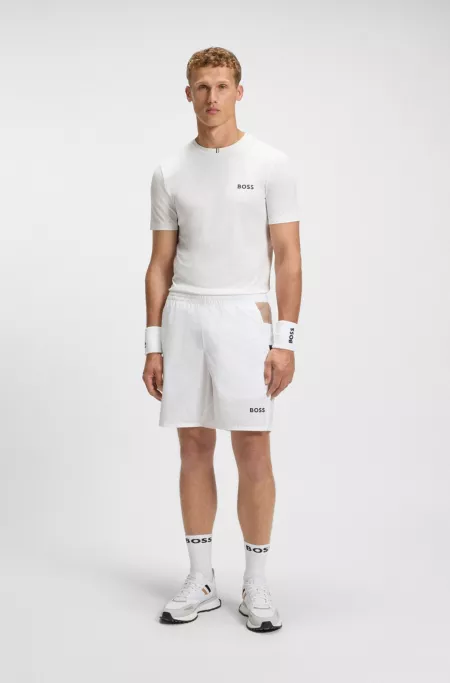 Active tennis shorts with moisture management