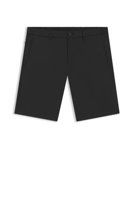 Easy-iron shorts with water-repellent finish