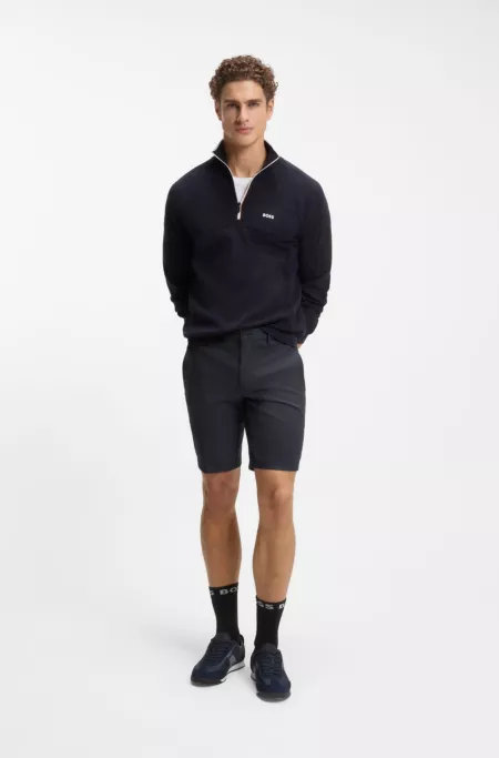 Easy-iron shorts with water-repellent finish