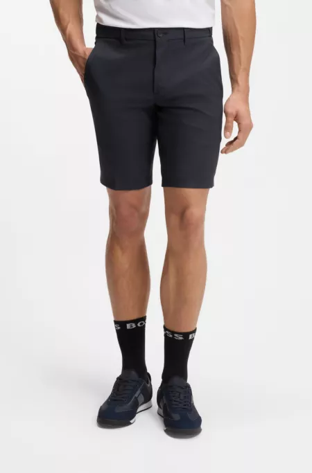 Easy-iron shorts with water-repellent finish
