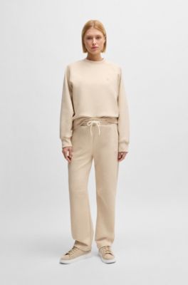 Deportivas de ante con tal&oacute;n de piel, Beige