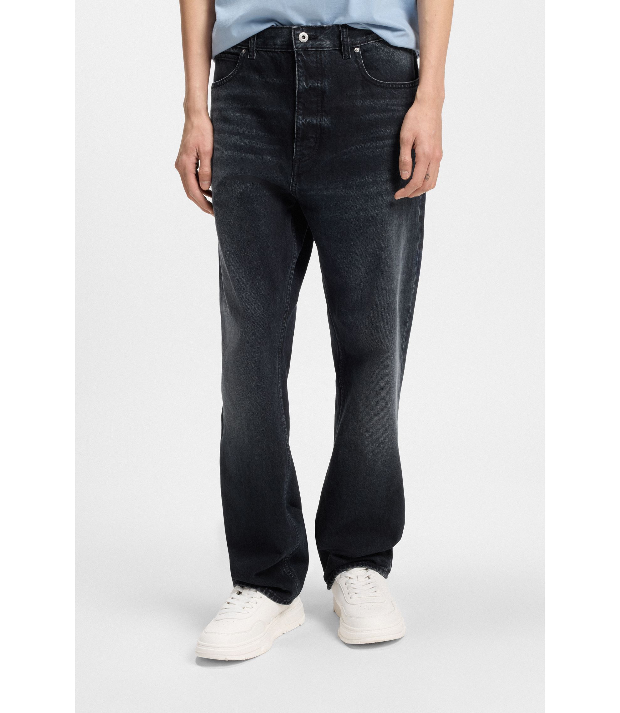 hbna50541673_405_350?wid=1980&