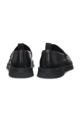 Brush-off leather loafers with padded strap, Black