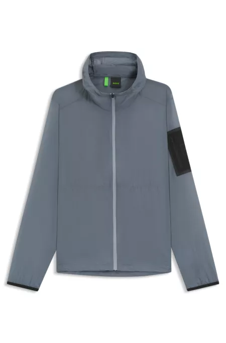 Water-repellent jacket in lightweight ripstop