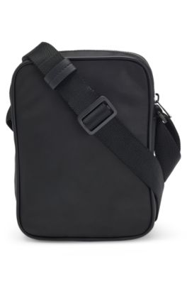 Sac reporter en twill structur&eacute; avec logo m&eacute;tallique revisit&eacute;, Noir