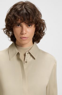 Slim-fit blouse in satin, Light Beige