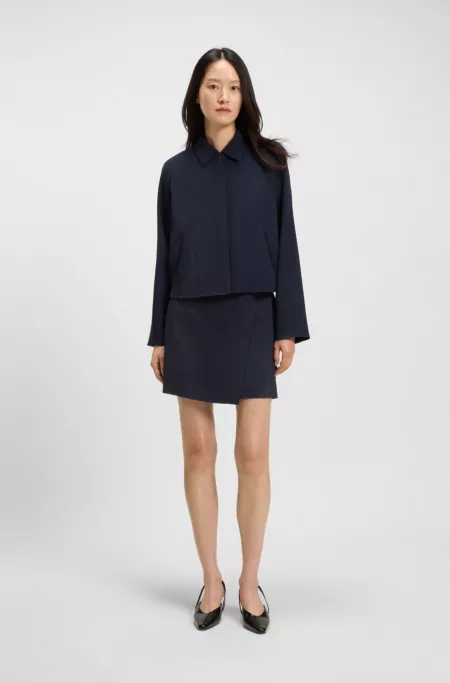 Concealed-closure blazer in crepe
