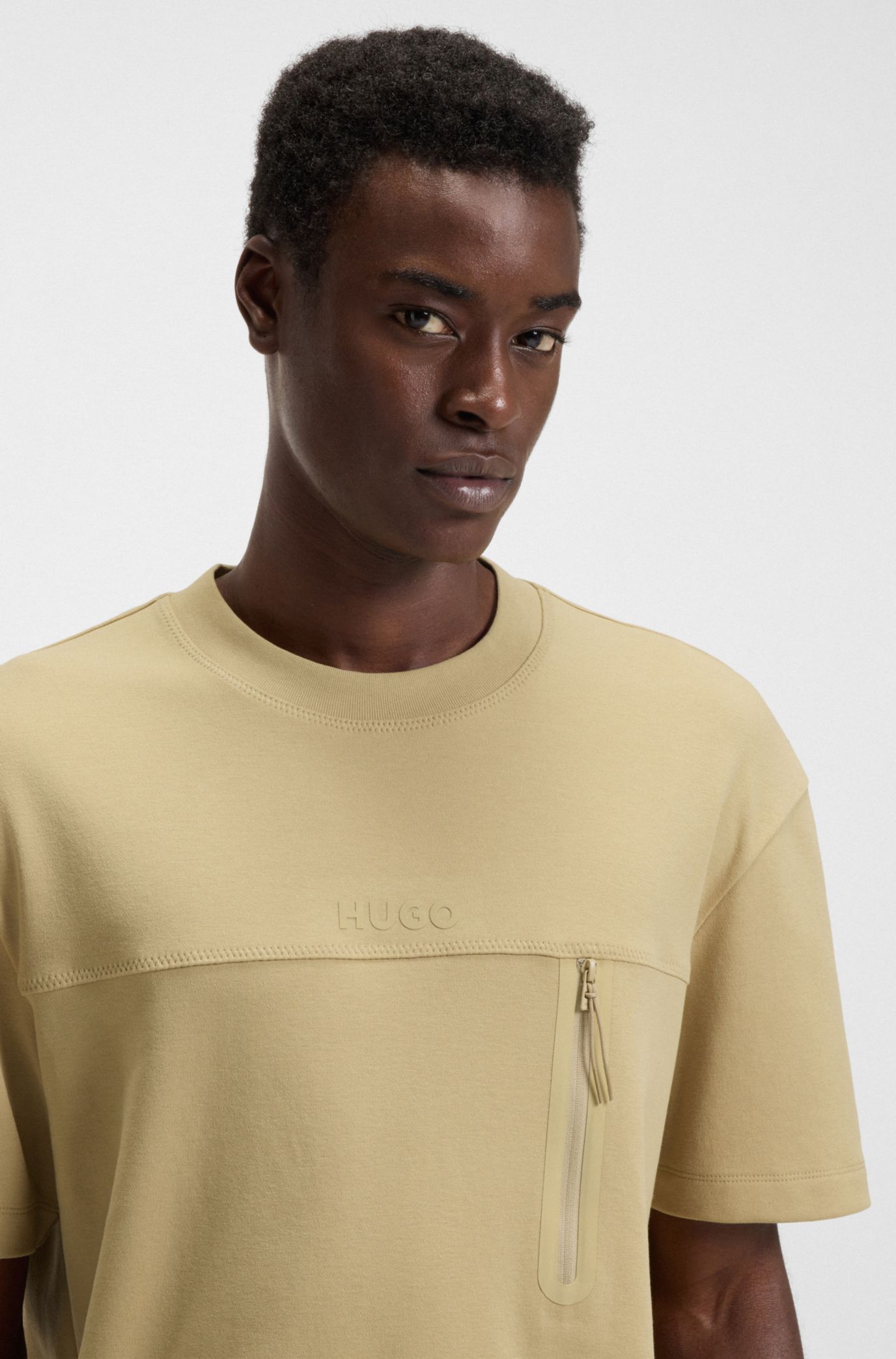 HUGO - T-shirt with decorative reflective details - Beige