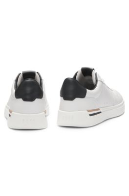 Deportivas de piel con logos en contraste, Blanco