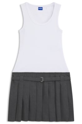 Vestido de tirantes de canal&eacute; con falda plisada, Blanco