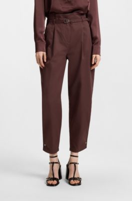 Pantalones tapered fit en sarga de algod&oacute;n con cintur&oacute;n, Marr&oacute;n oscuro