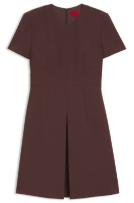 Vestido de manga corta con plisado en la parte delantera, Marr&oacute;n oscuro