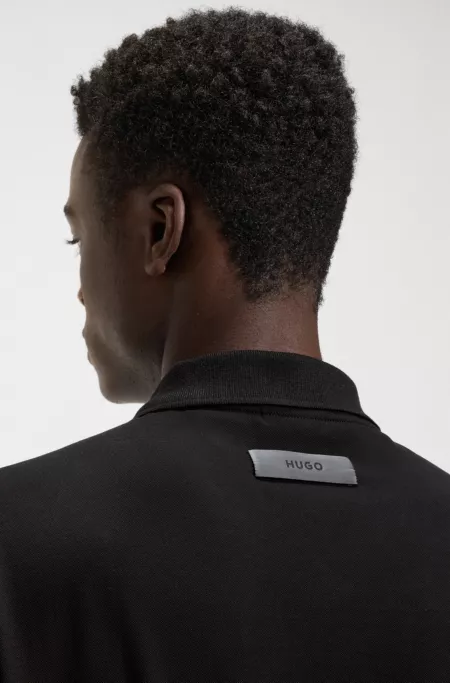 Polo shirt in mercerised stretch-cotton piqué