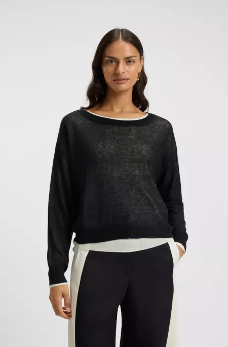 Knitted sweater with layered design