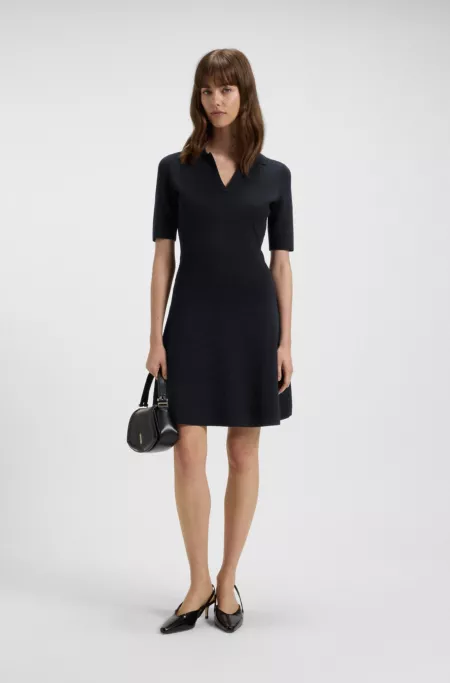 Knitted dress with skipper collar