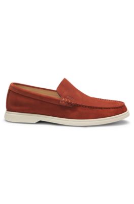 Mocasines de ante con logotipo en relieve, Marr&oacute;n