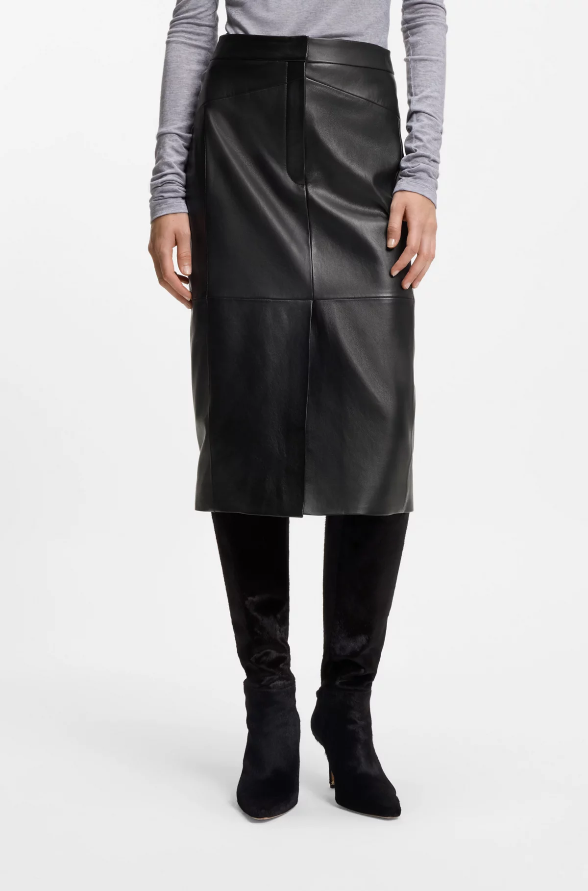 Falda lápiz en piel lustrosa, Negro