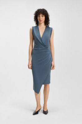Vestido cruzado por la parte delantera con detalles fruncidos, Celeste