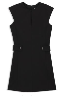 Vestido recto con detalle de cintur&oacute;n, Negro